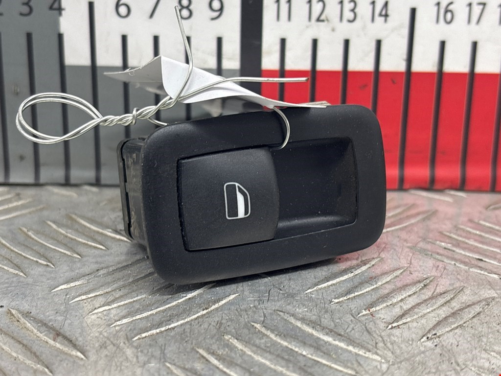 Ручка дверная задняя внутренняя правая DODGE Journey 2008-2020