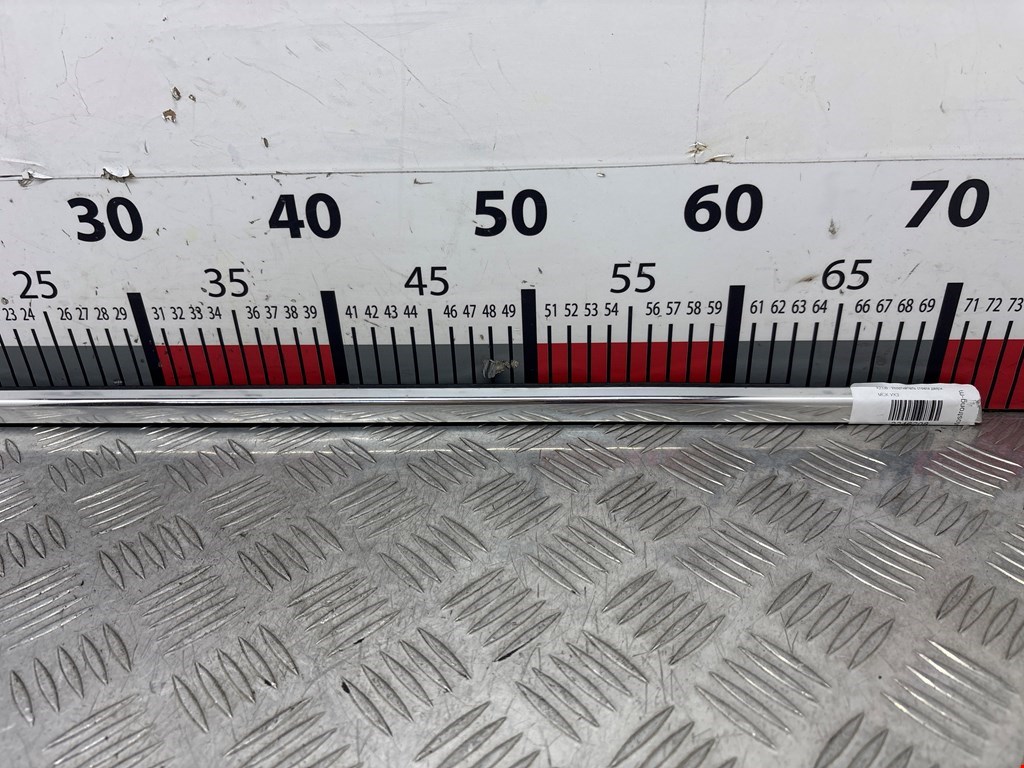 Уплотнитель (внутри) BMW 3er E46 1998-2006