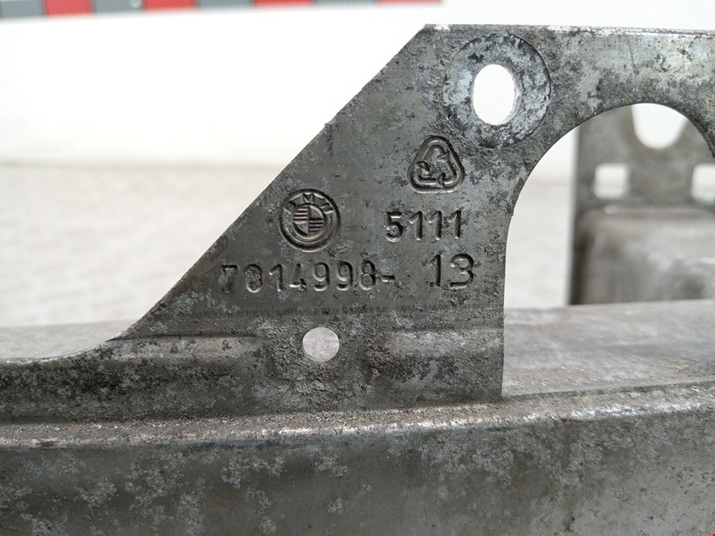 Усилитель переднего бампера (передний) BMW 7er 7 серия E65/E66 2001-2008