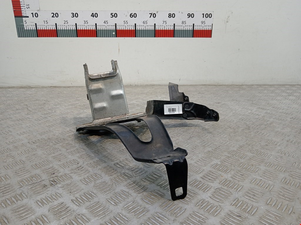 Кронштейн фары левый BMW 5er 5 серия E60/E61 2003-2010