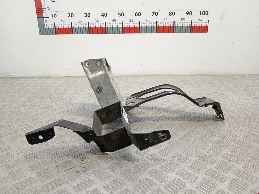 Кронштейн фары правый BMW 5er 5 серия E60/E61 2003-2010