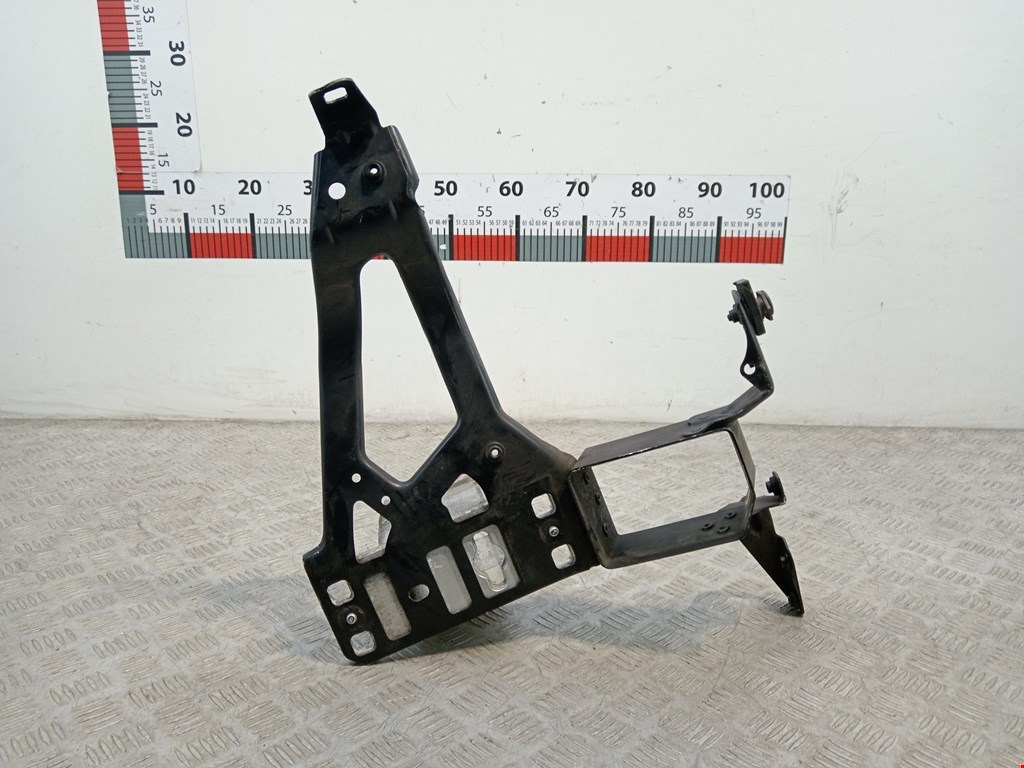 Кронштейн фары левый BMW 5er 5 серия E60/E61 2003-2010