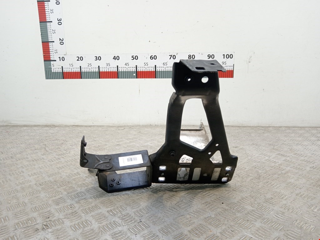 Кронштейн фары правый BMW 5er 5 серия E60/E61 2003-2010