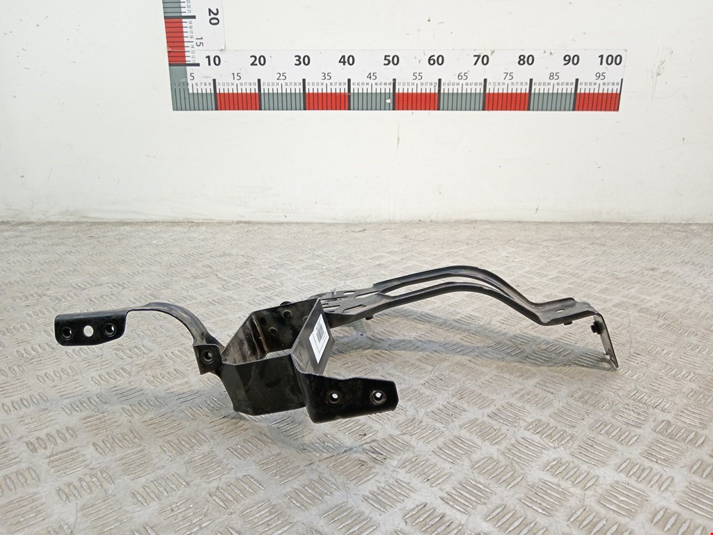 Кронштейн фары правый BMW 5er 5 серия E60/E61 2003-2010