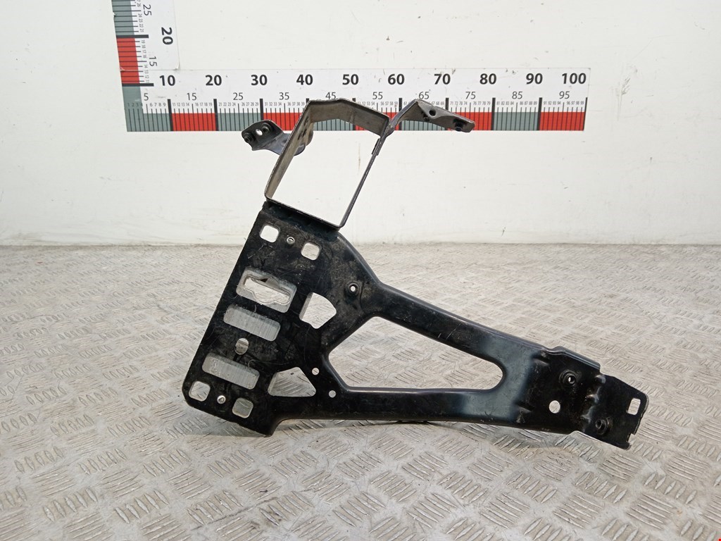 Кронштейн фары правый BMW 5er 5 серия E60/E61 2003-2010