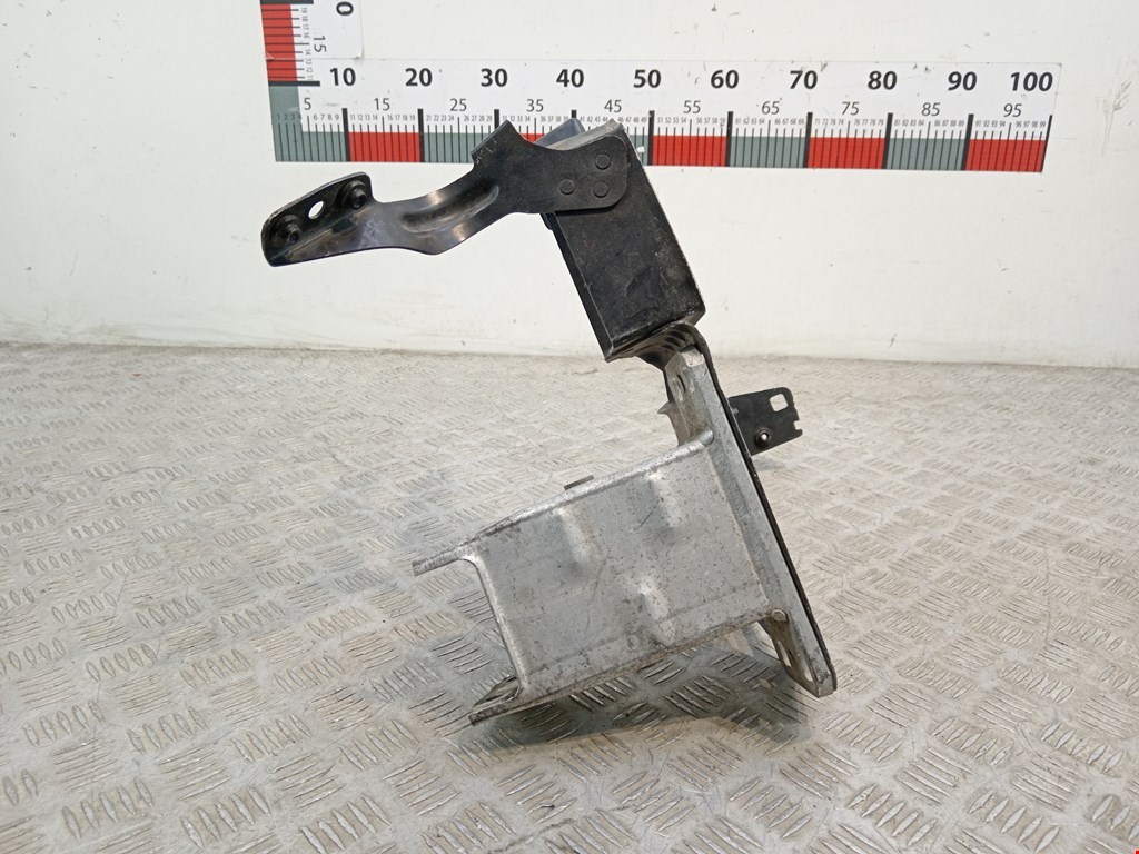 Кронштейн фары правый BMW 5er 5 серия E60/E61 2003-2010