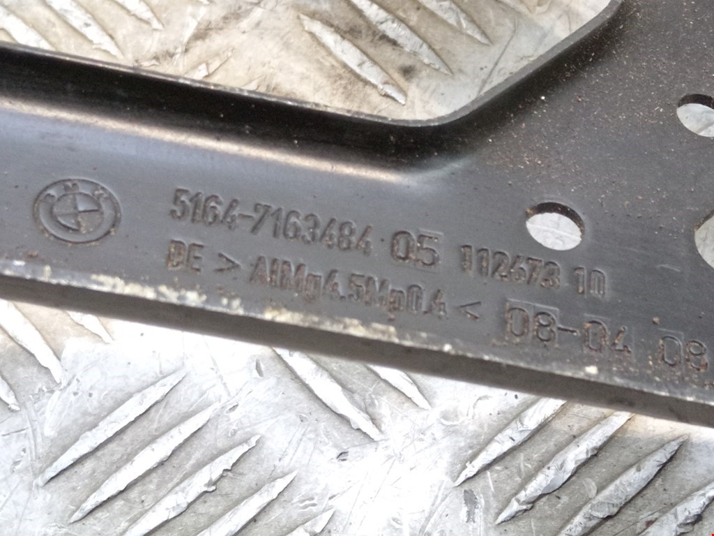 Кронштейн фары правый BMW 5er 5 серия E60/E61 2003-2010