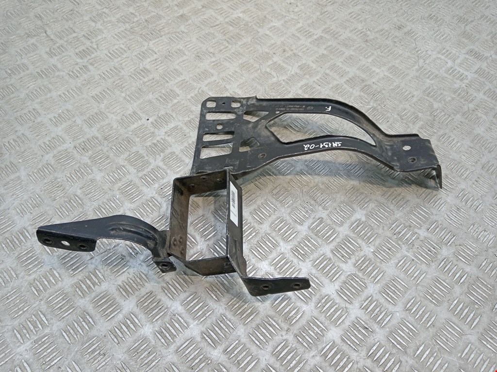 Кронштейн фары правый BMW 5er 5 серия E60/E61 2003-2010