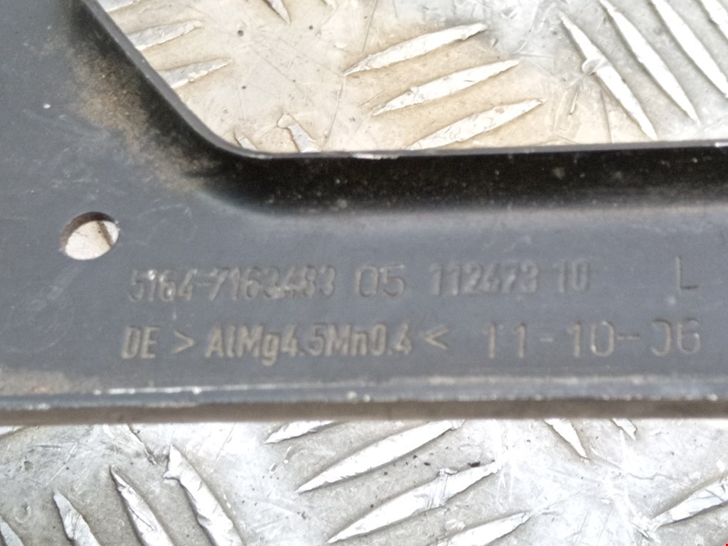 Кронштейн фары левый BMW 5er 5 серия E60/E61 2003-2010