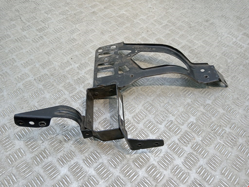 Кронштейн фары правый BMW 5er 5 серия E60/E61 2003-2010