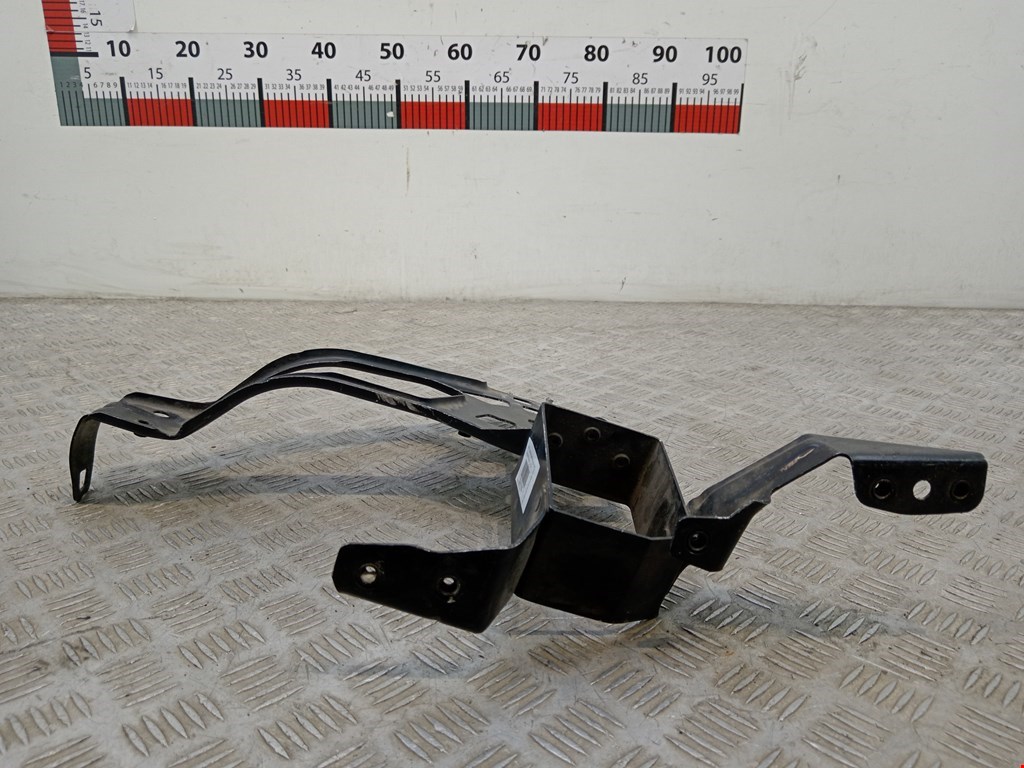 Кронштейн (крепление) фары левый BMW 5-Series (E60/E61) (2003-2010)