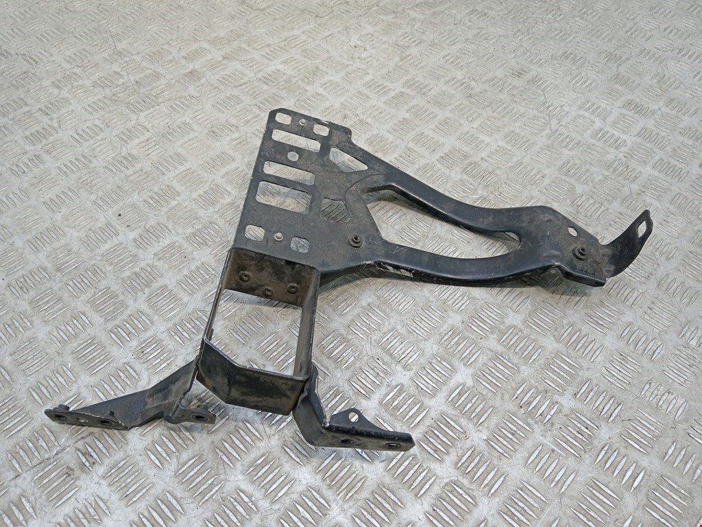 Кронштейн фары левый BMW 5er 5 серия E60/E61 2003-2010