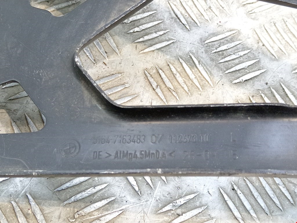 Кронштейн фары левый BMW 5er 5 серия E60/E61 2003-2010