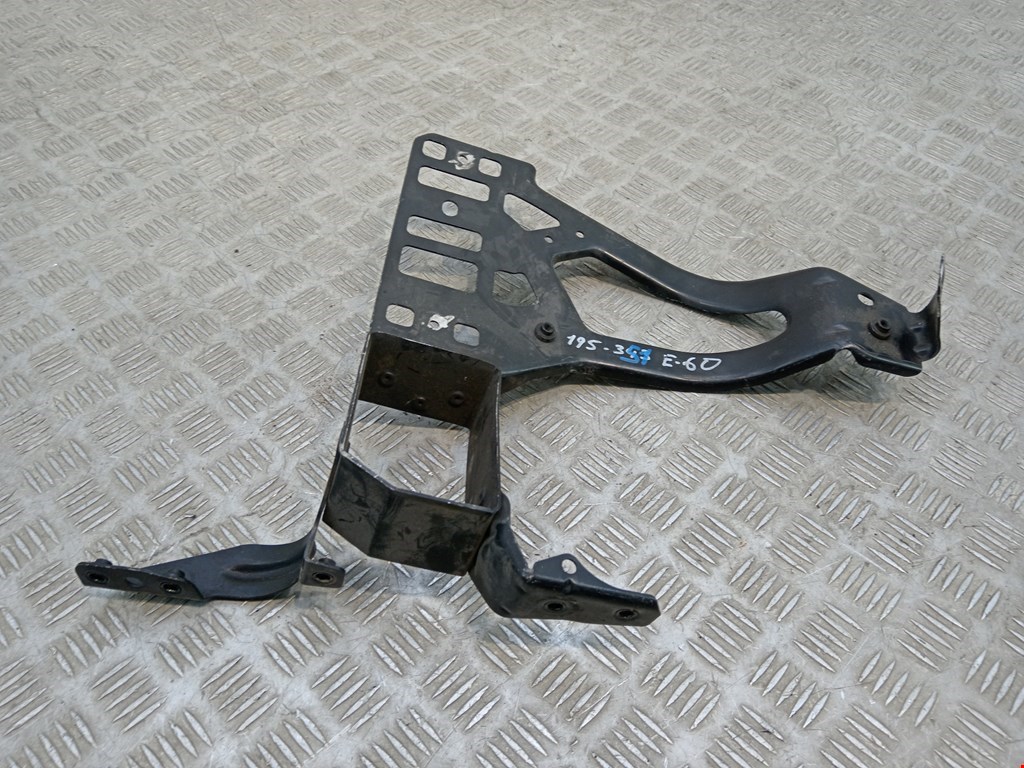 Кронштейн фары левый BMW 5er 5 серия E60/E61 2003-2010