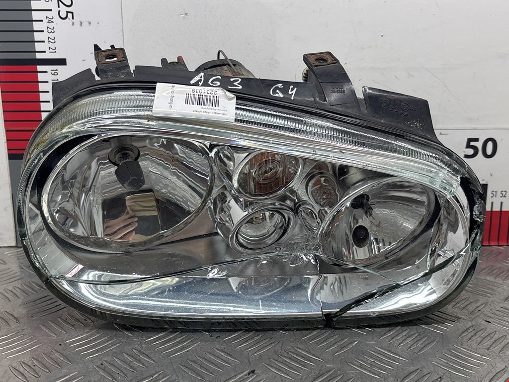 Фара правая VOLKSWAGEN Golf IV 1997-2003