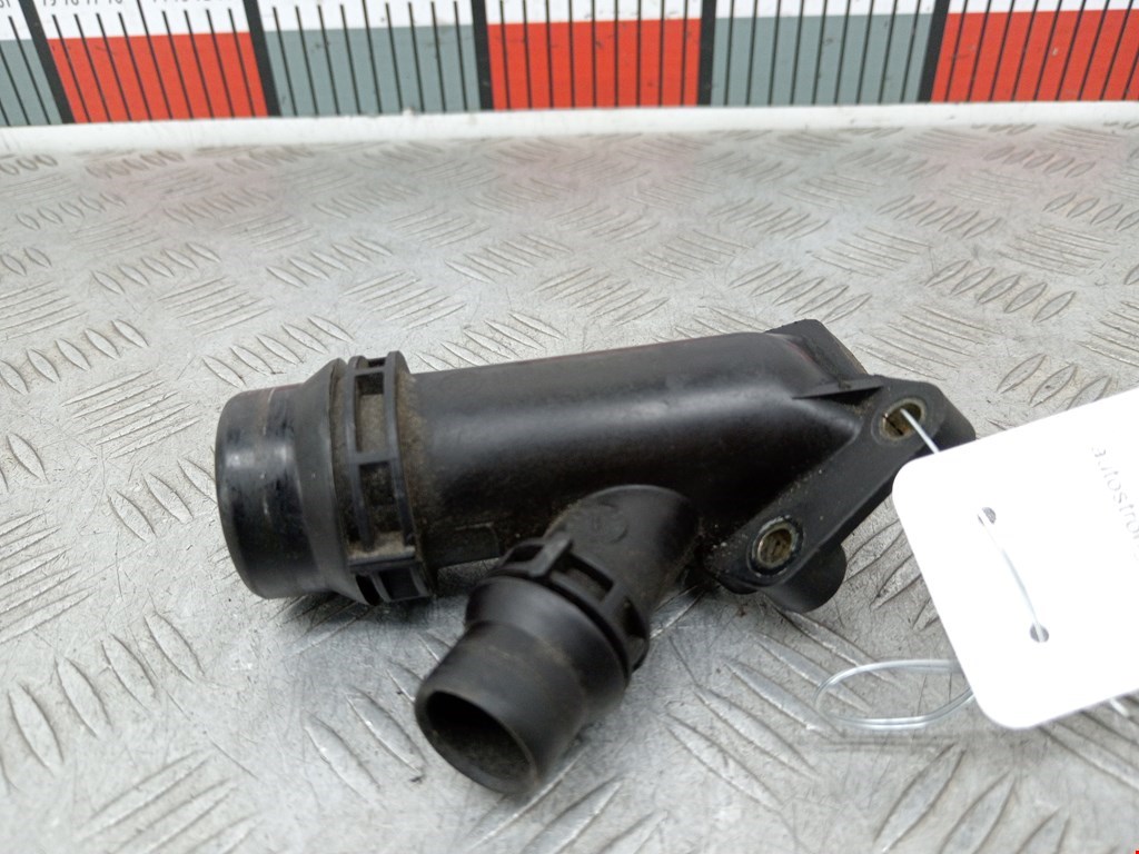 Тройник системы охлаждения BMW 5er 5 серия E39 1995-2004