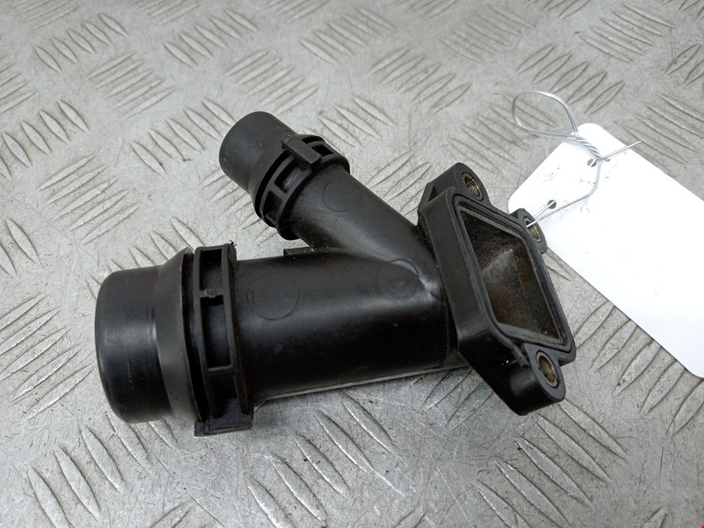 Тройник системы охлаждения BMW 5er 5 серия E39 1995-2004