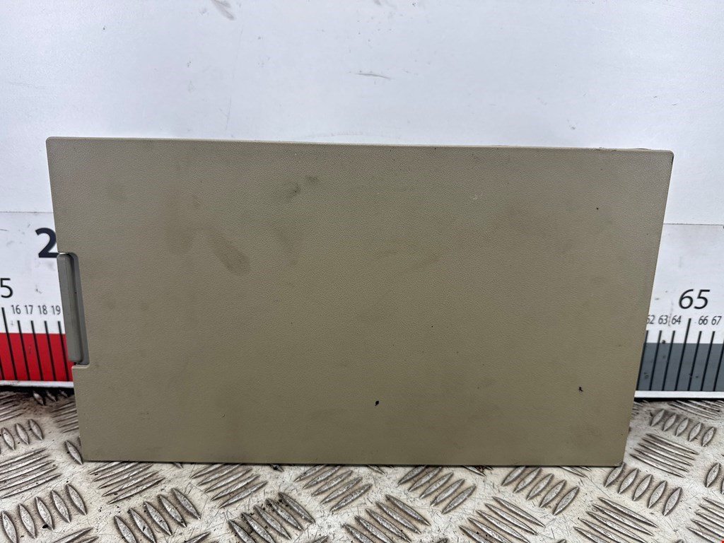 Бардачок NISSAN Armada 2003-2016