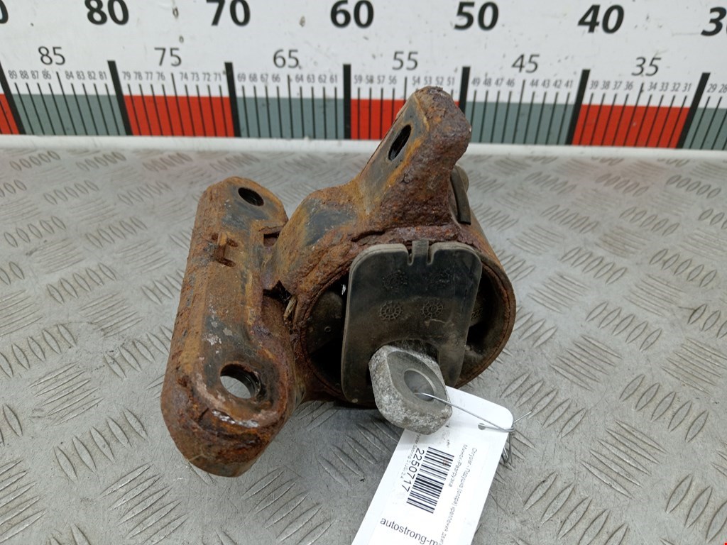 Подушка (опора) крепления двигателя Chrysler Sebring 3 (JS) (2006-2010)