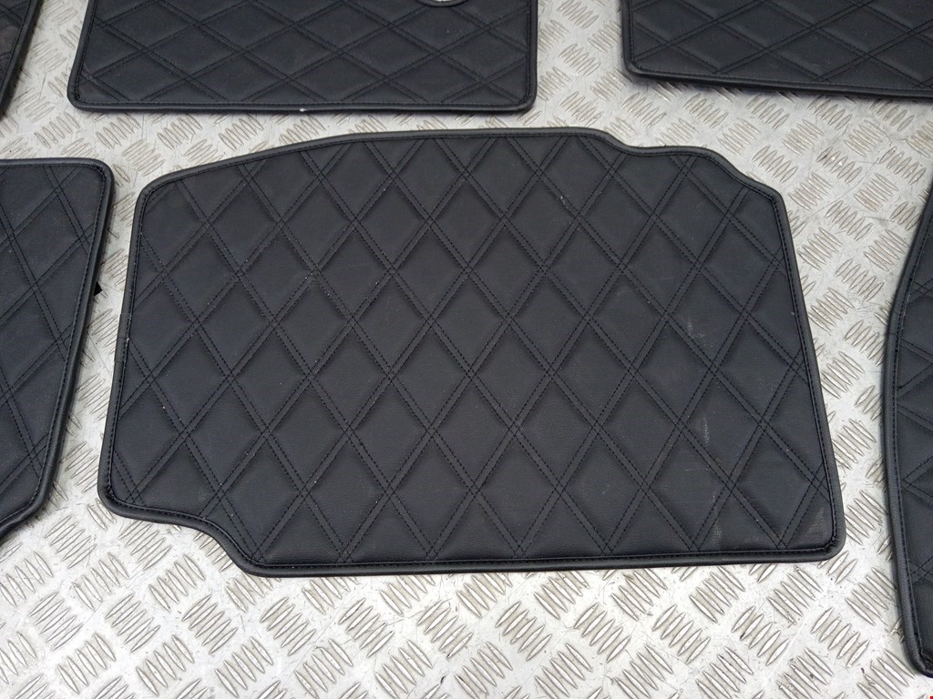 Обшивка багажника BMW 2er Grand Tourer F46 2015-2022