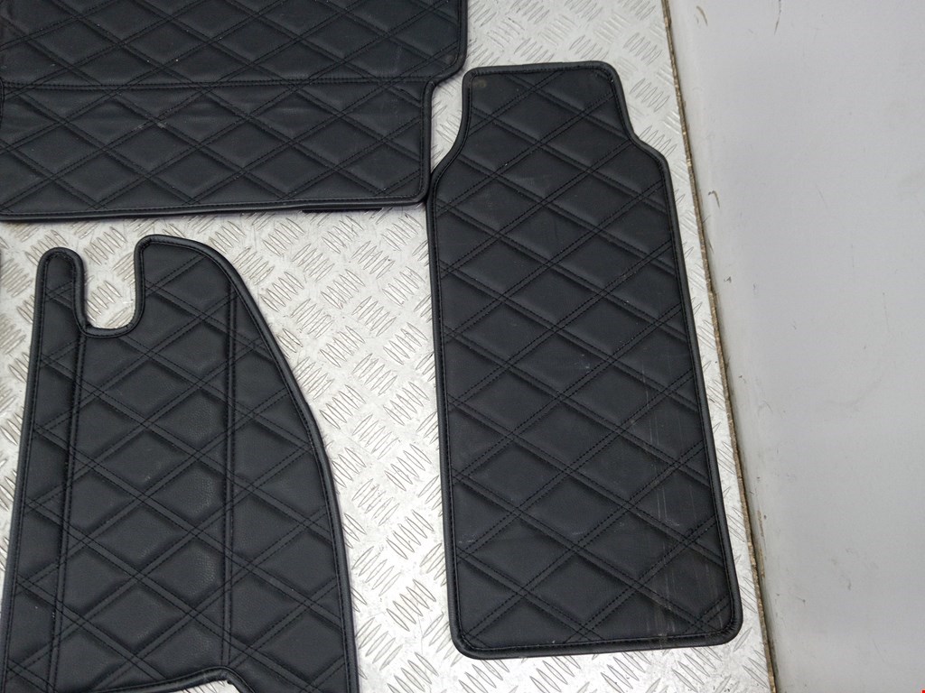 Обшивка багажника BMW 2er Grand Tourer F46 2015-2022