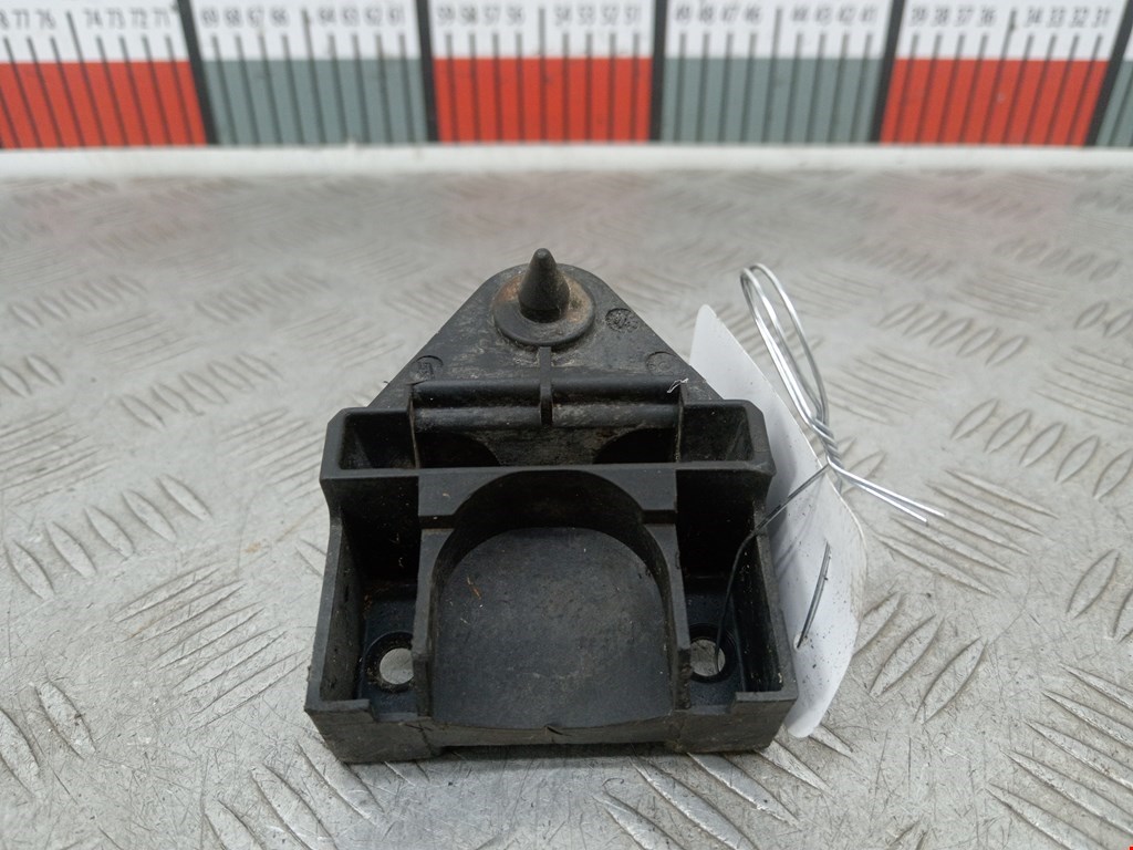 Кронштейн (крепление) радиатора BMW 3er E36 1991-2000