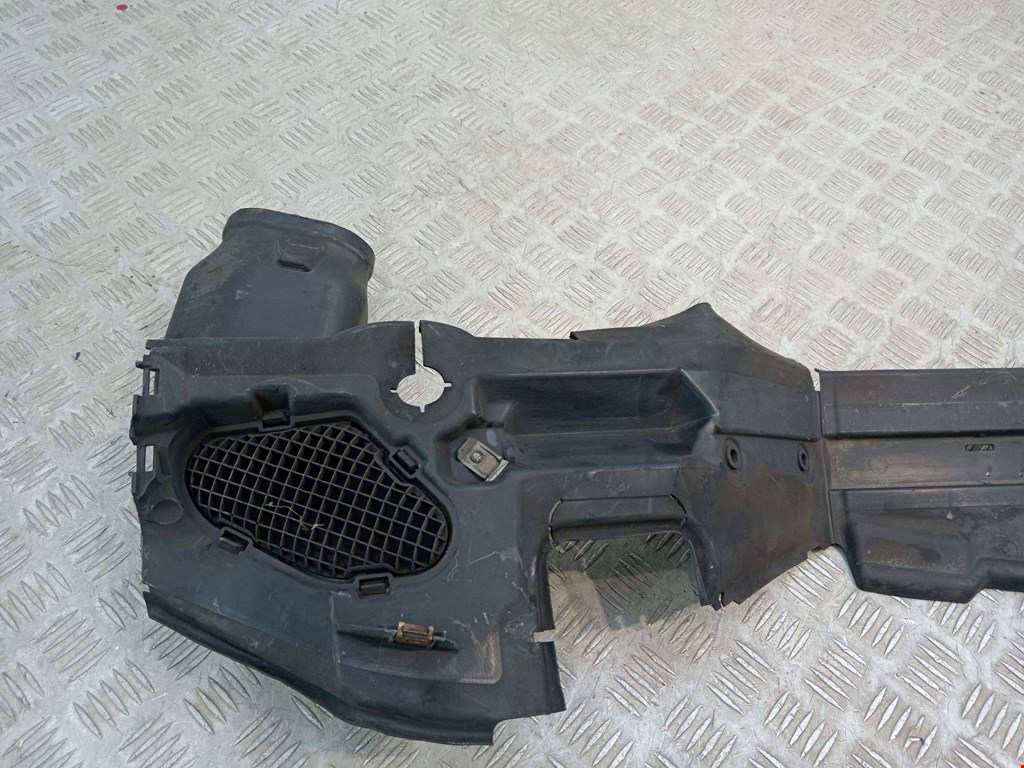 Воздуховод BMW 5er 5 серия E60/E61 2003-2010