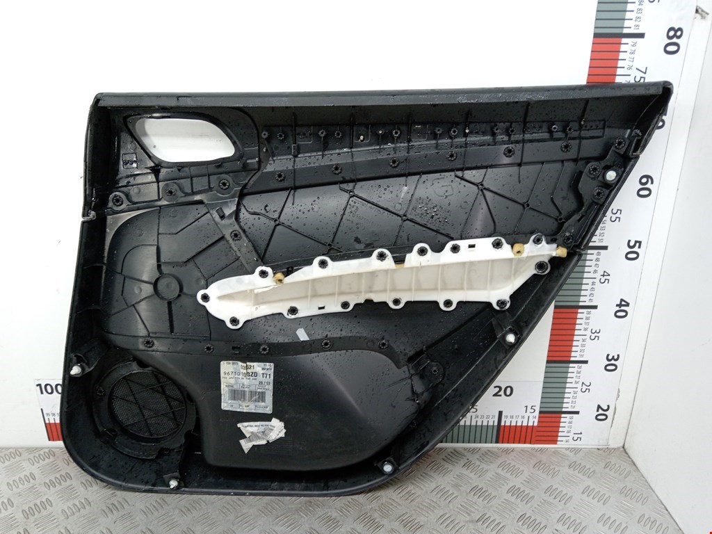 Обшивка двери задняя левая PEUGEOT 308 2007-2015