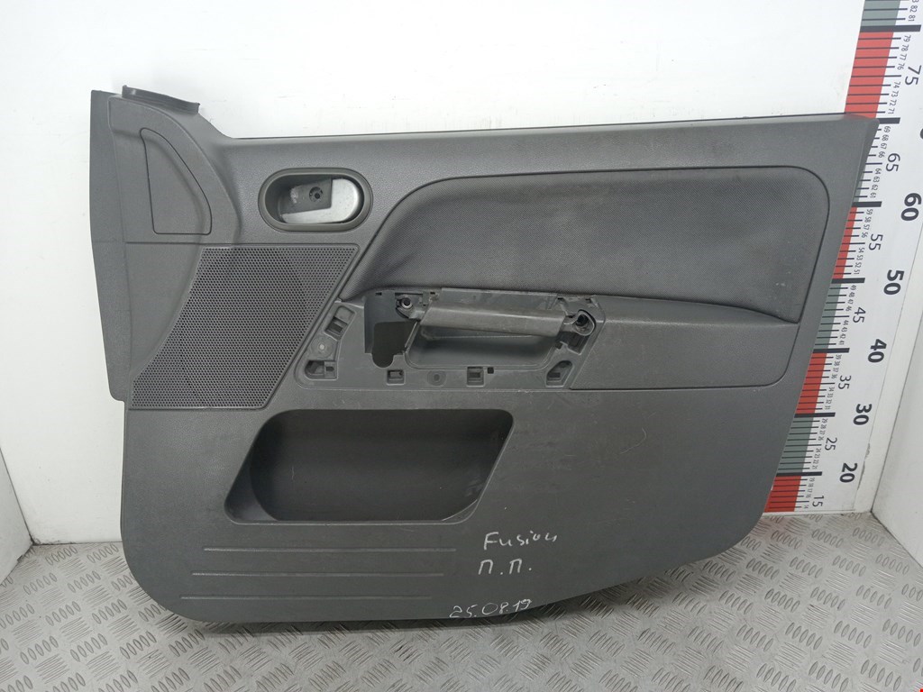 Обшивка двери передняя правая FORD Fusion 2002-2012