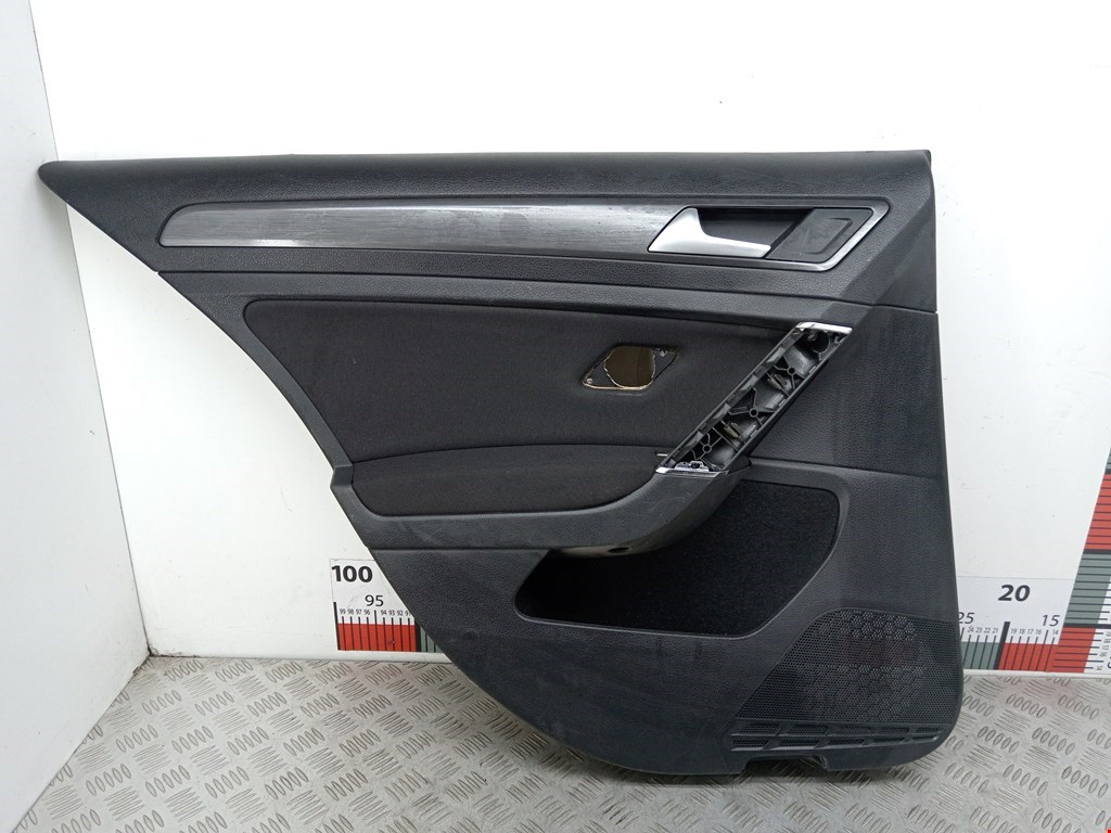 Обшивка двери задняя левая VOLKSWAGEN Golf VII 2012-2020