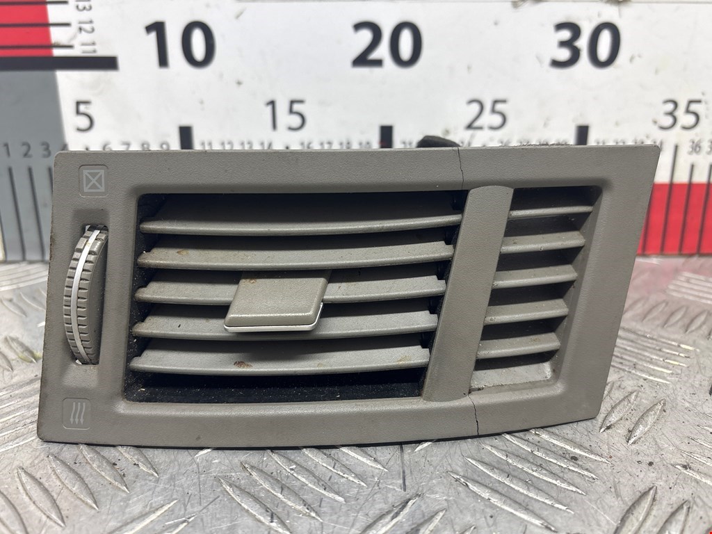 Дефлектор воздушный INFINITI FX/ QX70 2002-2008