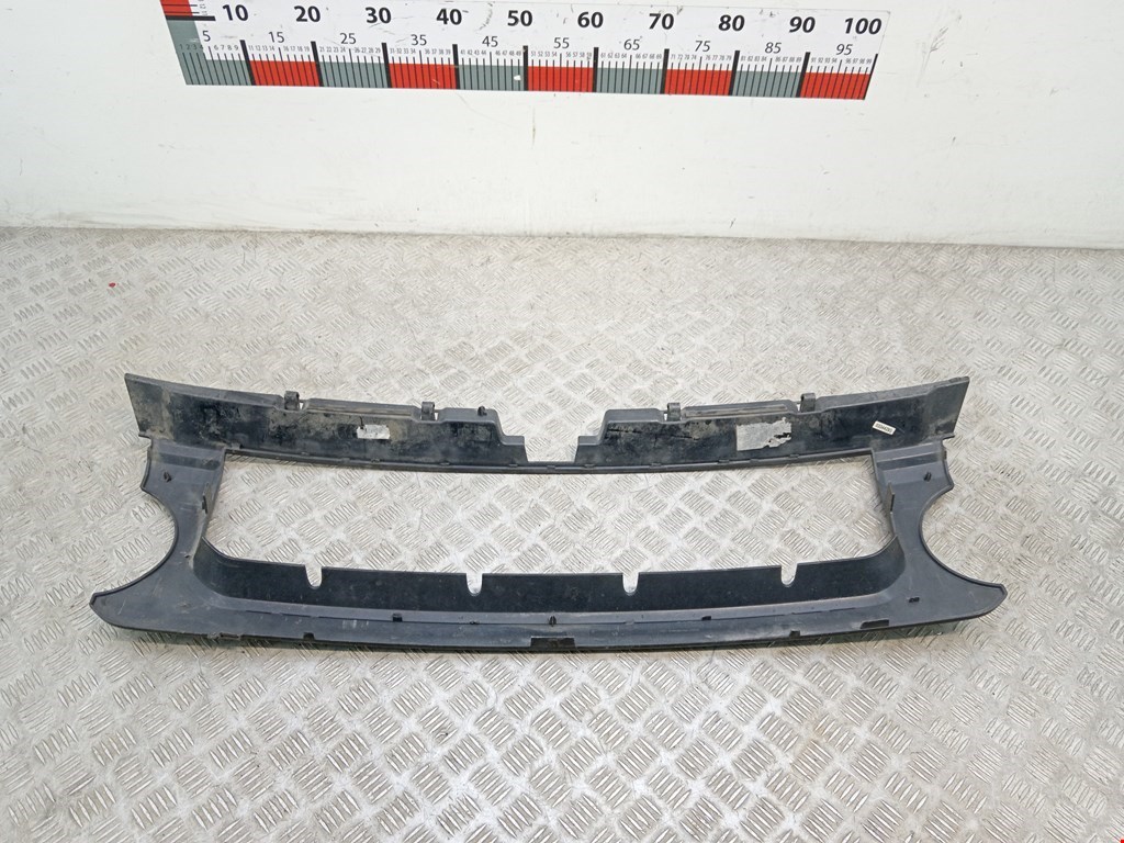 Решетка в бампер LAND ROVER Discovery IV 2009-2016