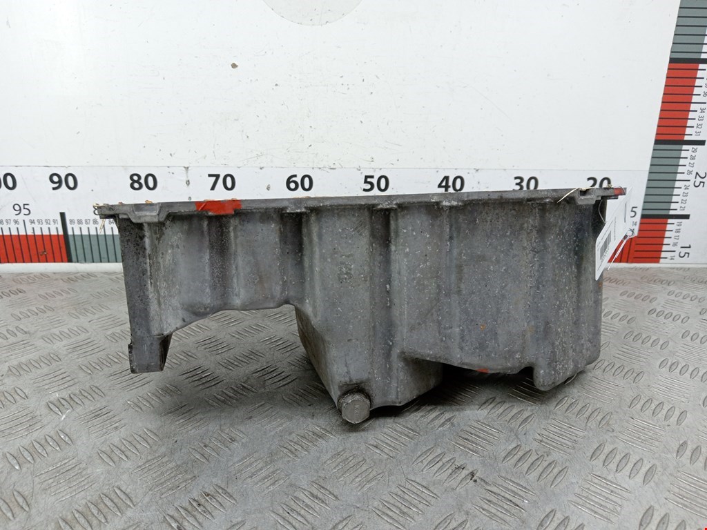 Поддон масляный двигателя VOLKSWAGEN Golf V 2003-2009