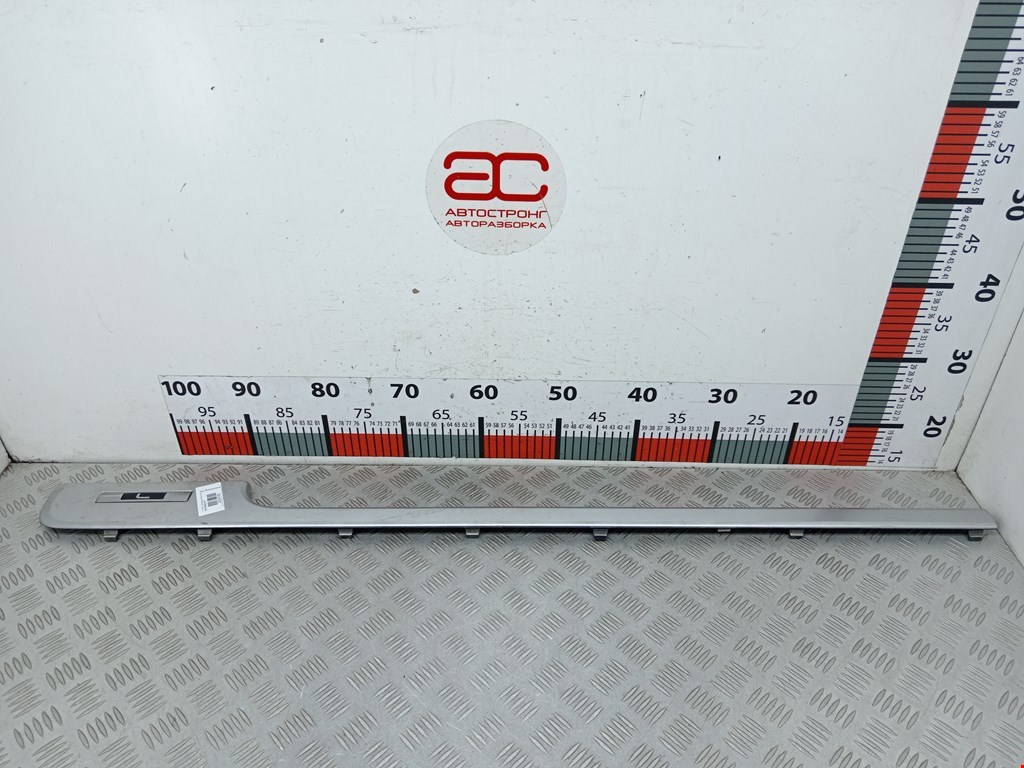 Накладка (молдинг) двери передней левой Land Rover Range Rover 4 (2012-2022)