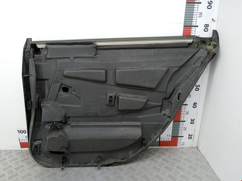 Обшивка двери задняя левая AUDI A6 Allroad C5 2000-2006