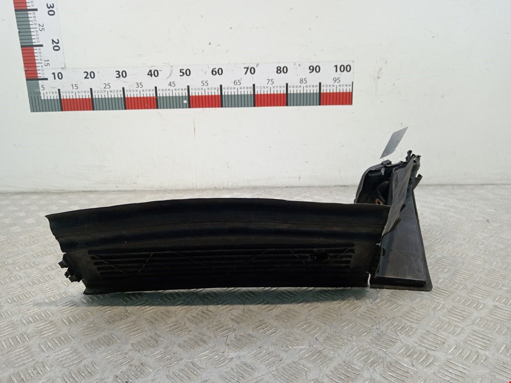 Диффузор вентилятора BMW 5-Series (E60/E61) (2003-2010)