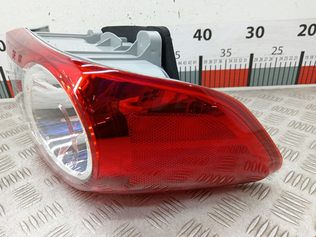 Фонарь задний левый TOYOTA Corolla E140/E150 2006-2013