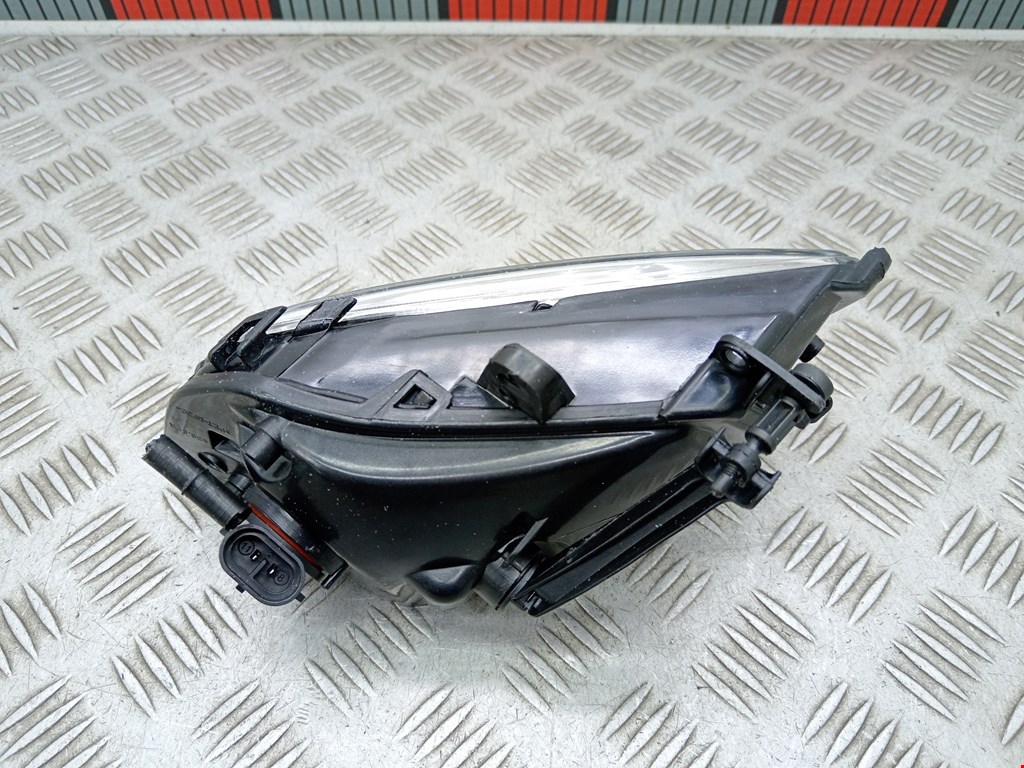 Фара противотуманная правая (ПТФ) AUDI A8 D3 2003-2010