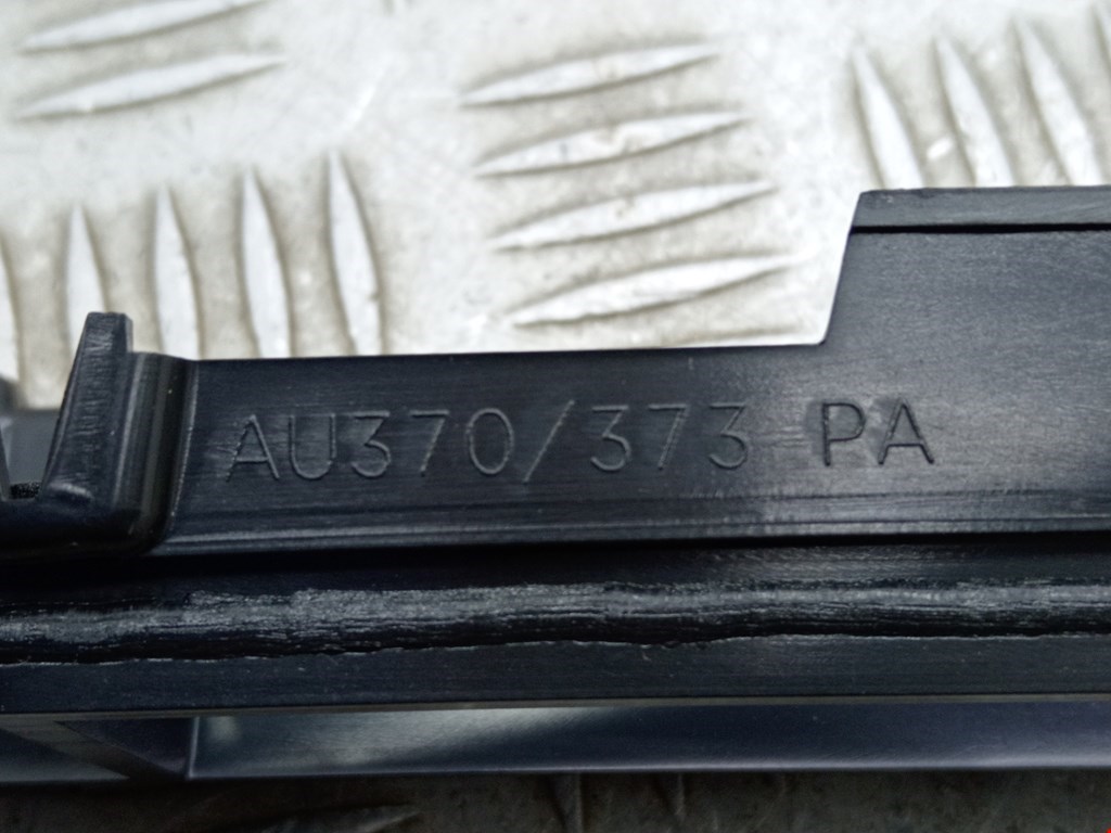 Решетка в бампер AUDI A3 8V 2012-2020