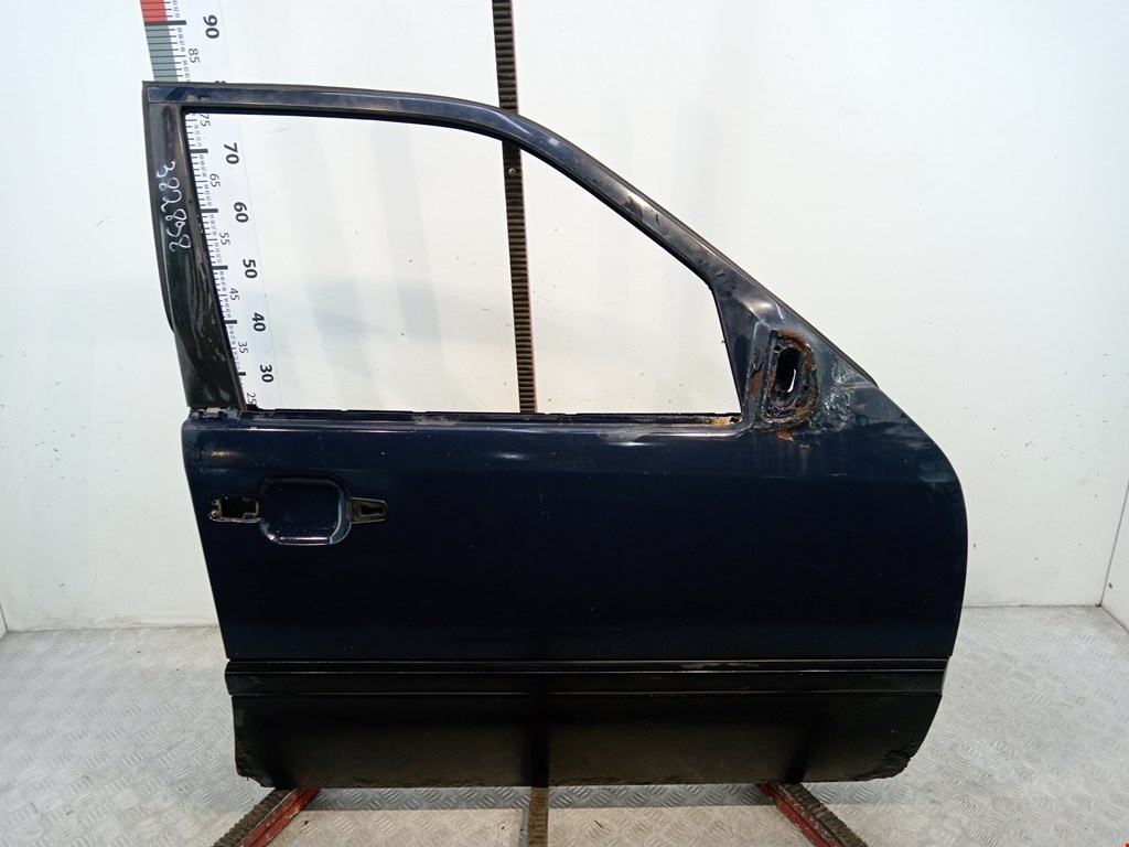 Дверь передняя правая MERCEDES-BENZ C-Class C-klasse W202 1993-2000