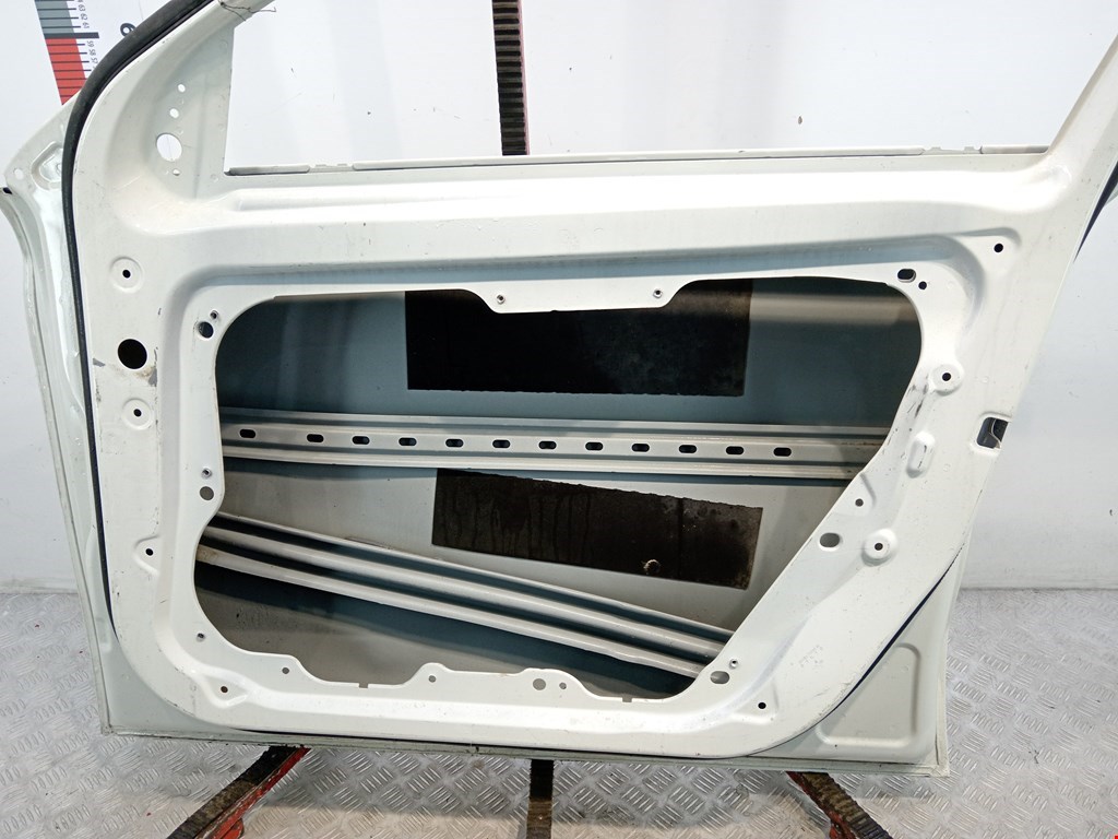 Дверь передняя правая MERCEDES-BENZ GLA-Class X156 2014-2020