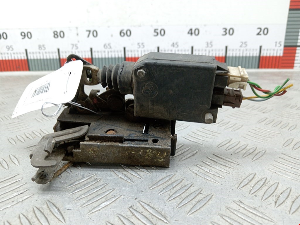 Замок двери передней правой PEUGEOT 405 1987-1997