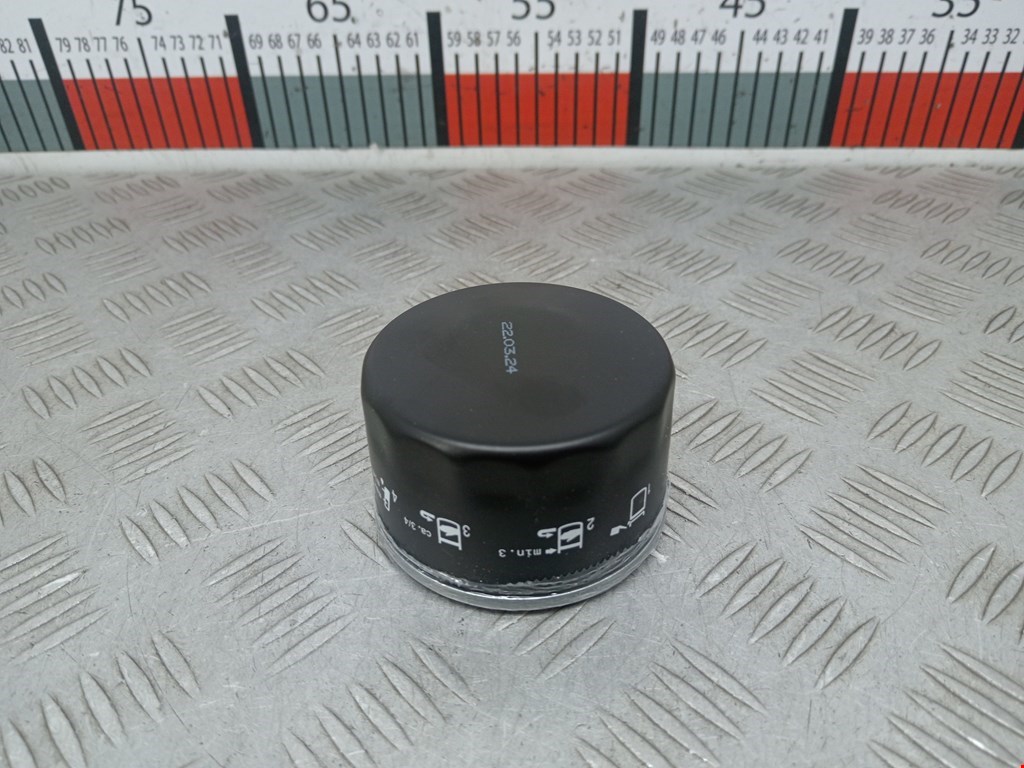 Фильтр масляный MITSUBISHI Carisma 1995-1999