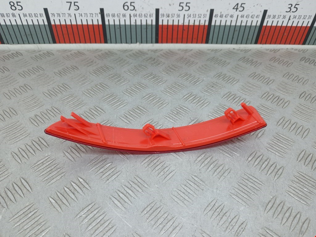 Отражатель в бампер задний левый VOLKSWAGEN Jetta VI 2011-2017