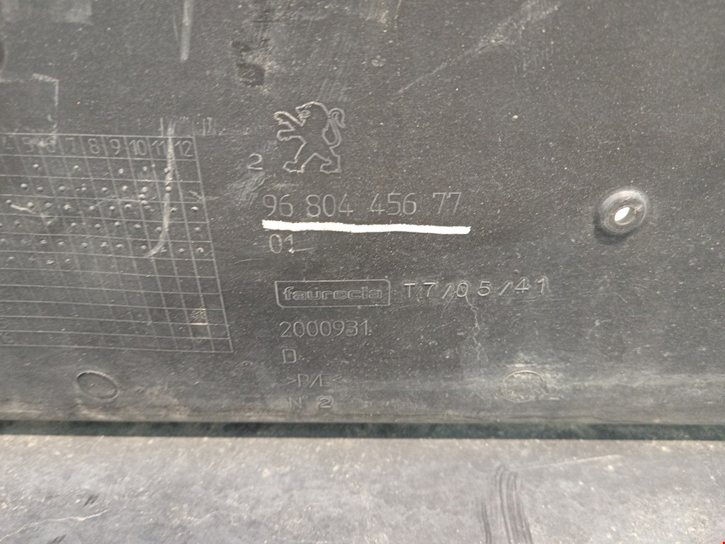 Юбка (губа) бампера задняя (заднего) PEUGEOT 308 2007-2015