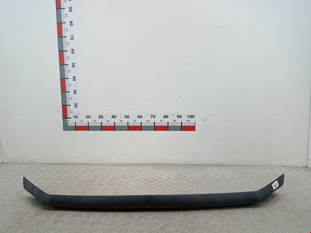 Накладка декоративная (молдинг) бампера переднего Toyota Rav4 4 (2013-2019)