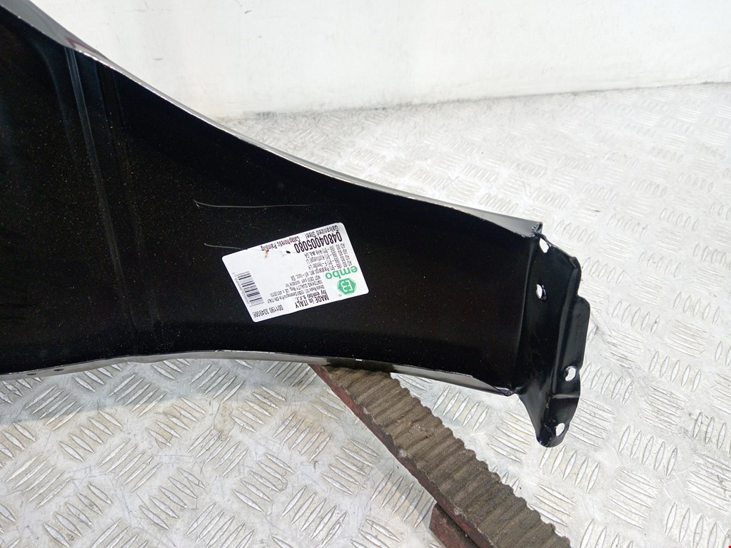 Крыло переднее левое AUDI 100 C3 1982-1991