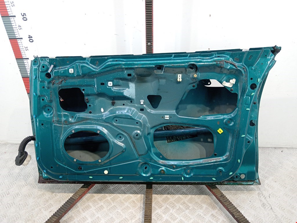 Дверь передняя правая MAZDA 323 BA 1994-1998