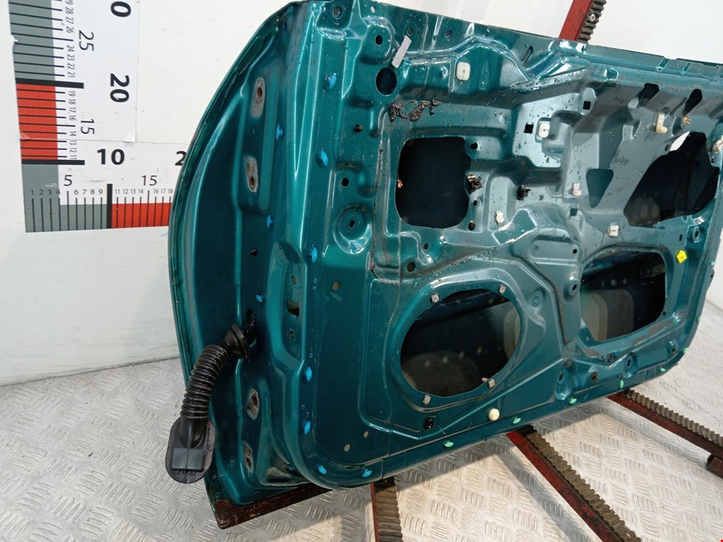 Дверь передняя правая MAZDA 323 BA 1994-1998