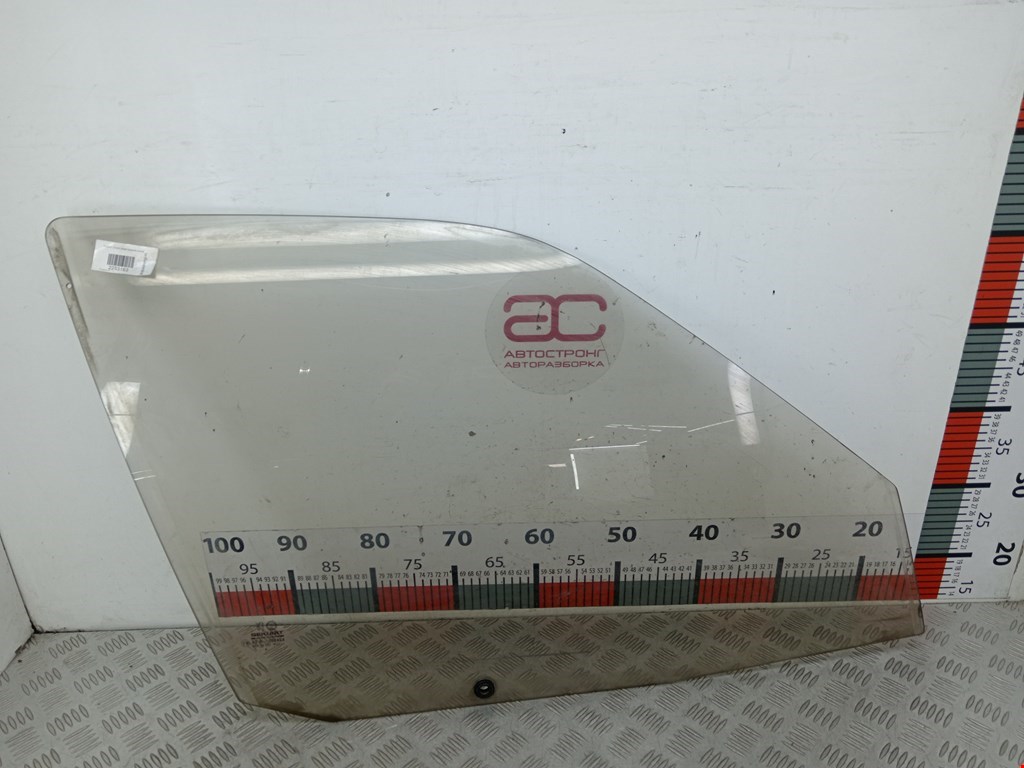 Стекло двери переднее правое PEUGEOT 405 1987-1997